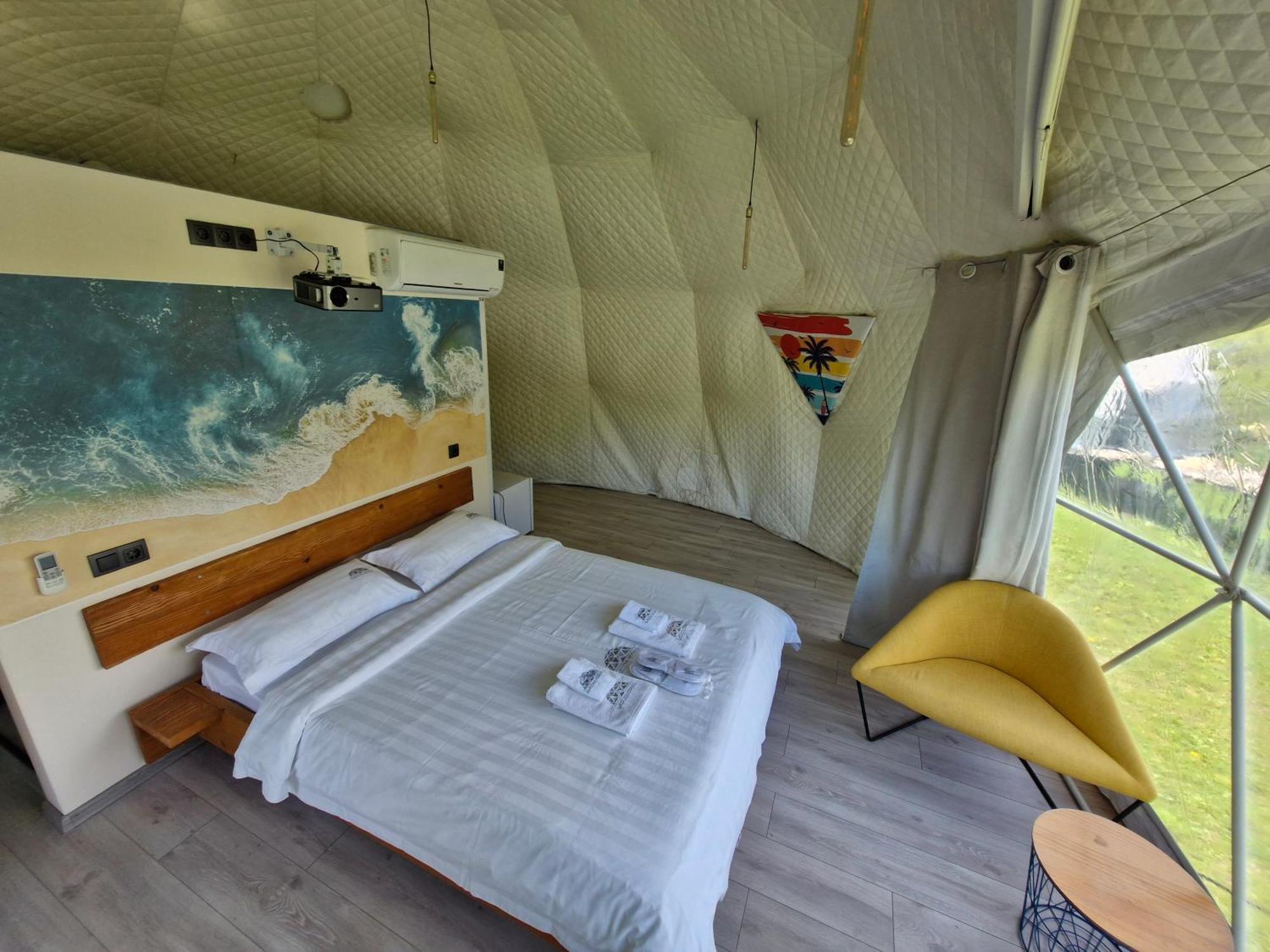 Glamping Georgia Krikhi Hotel Ambrolauri Quarto foto